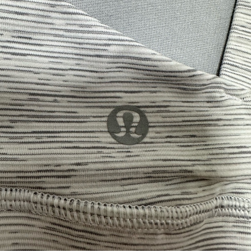 Bundle Lululemon Women’s Blue Gray Cross Back Logo Sports Bras Size 6 - Picture 7 of 9